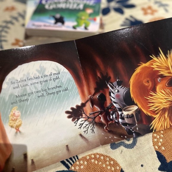 Board book bundle (3 books!) - Picture 5 of 9